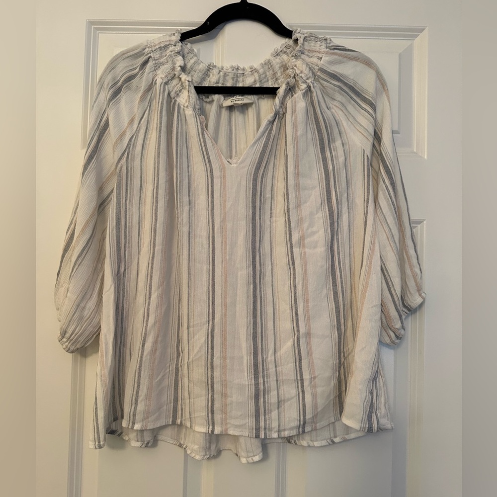 Studio B woman’s blouse size 1X